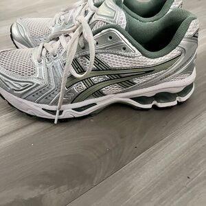 ASICS GEL GREEN & SILVER